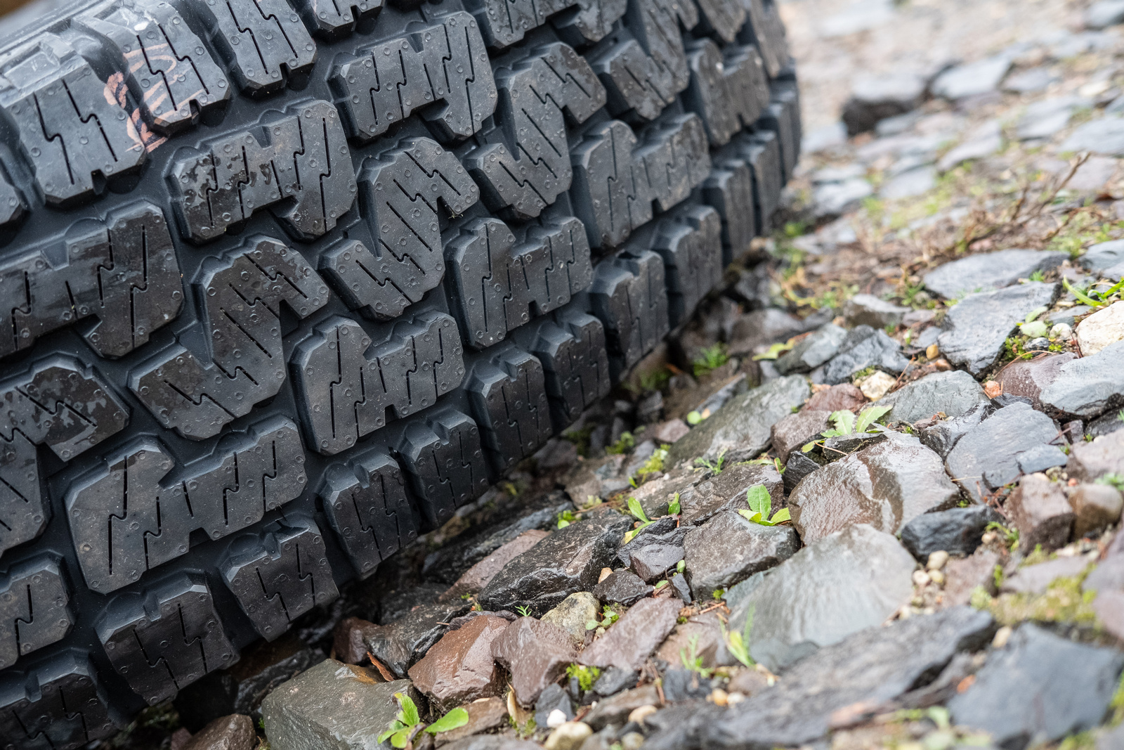 Pirelli Scorpion All Terrain Plus - wysokie osiągi w terenie